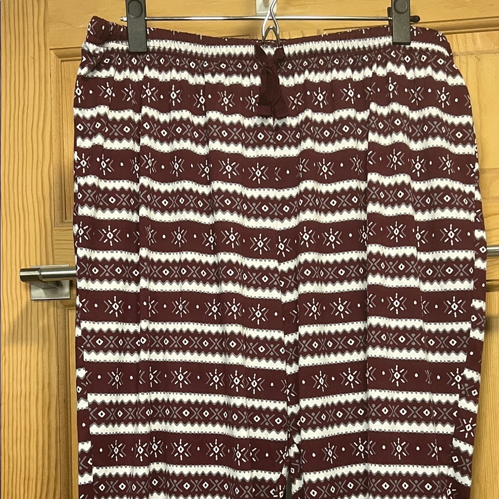 Croft & Barrow Burgundy and White Pj Pants Sz XL